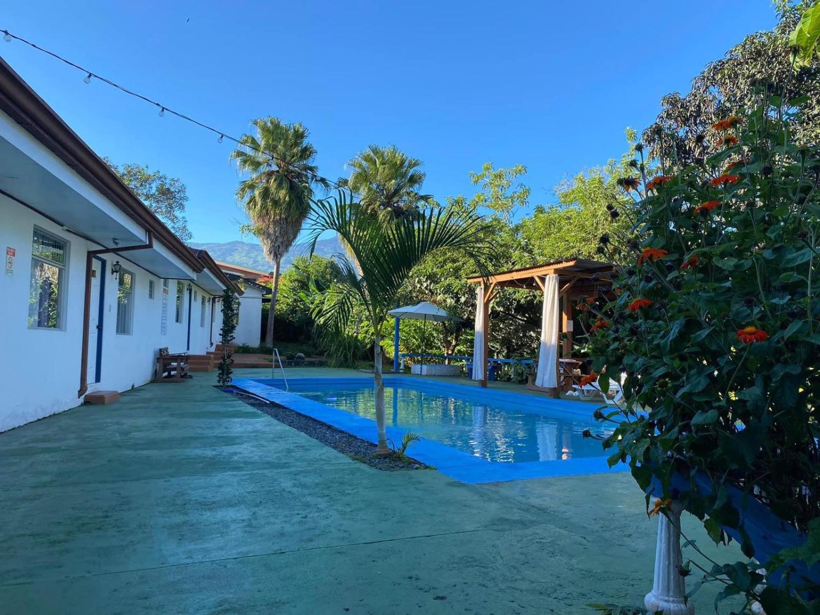Geliwa B&B Turrialba Eksteriør billede